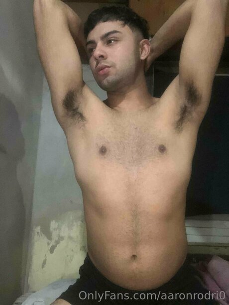 Aaronrodri0 onlyfans naked pics