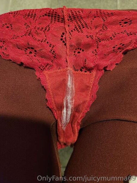 Juicymumma69 onlyfans nude leak