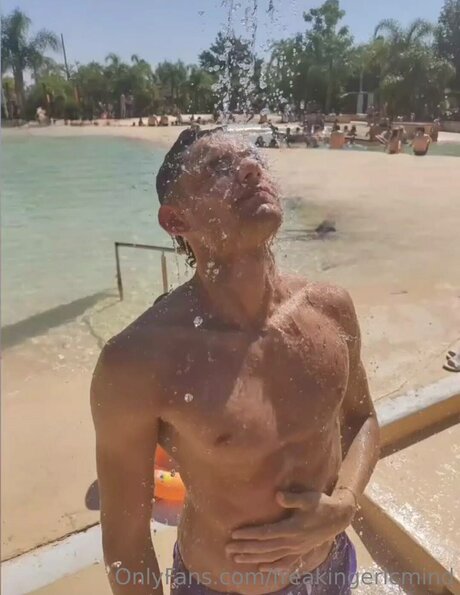 Freakingemind onlyfans desnuda