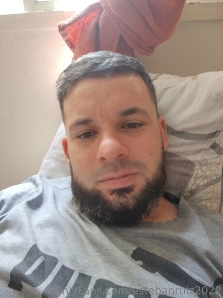Estebanruiz2022 new onlyfans leak