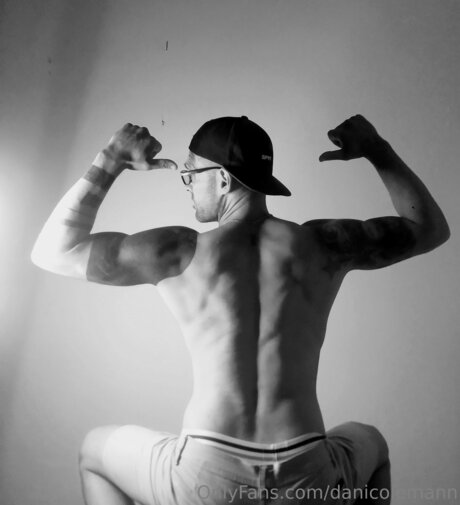 Danicolemann onlyfans picture