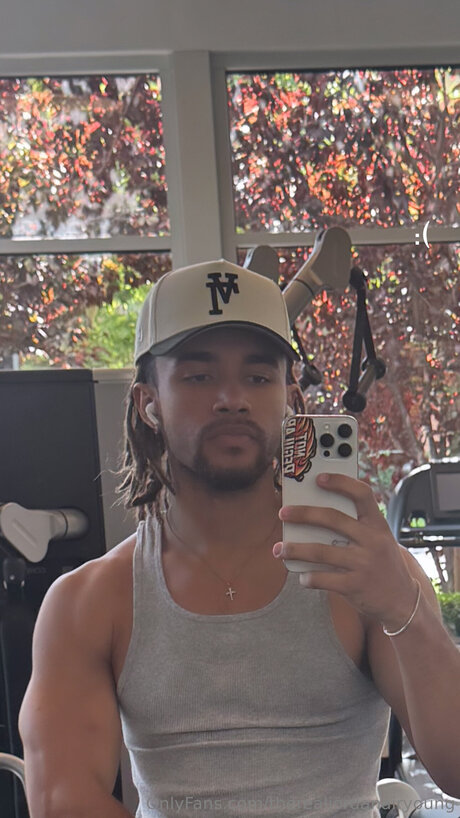 Therealjordanairyoung onlyfans picture