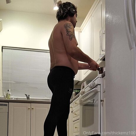 Thickemz999 only fans