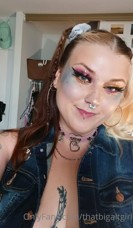 thatbigaltgirl onlyfans nsfw