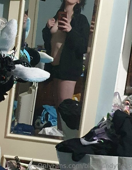 bluecandyfloss nude onlyfans leaks