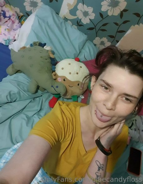 bluecandyfloss onlyfans pic