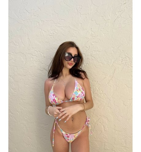 Oliveeee33 onlyfans naked