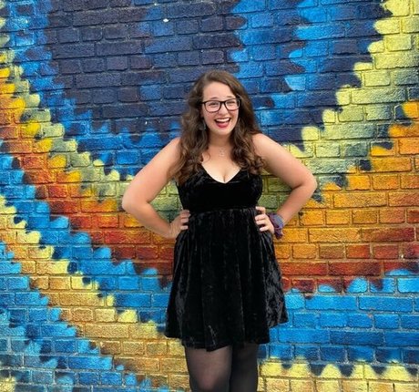 Zara Zahavah nude only fans