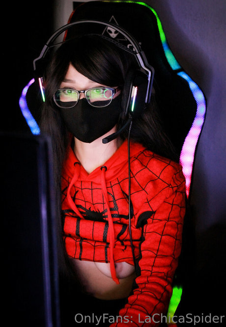 lachicaspider only fans leak nude