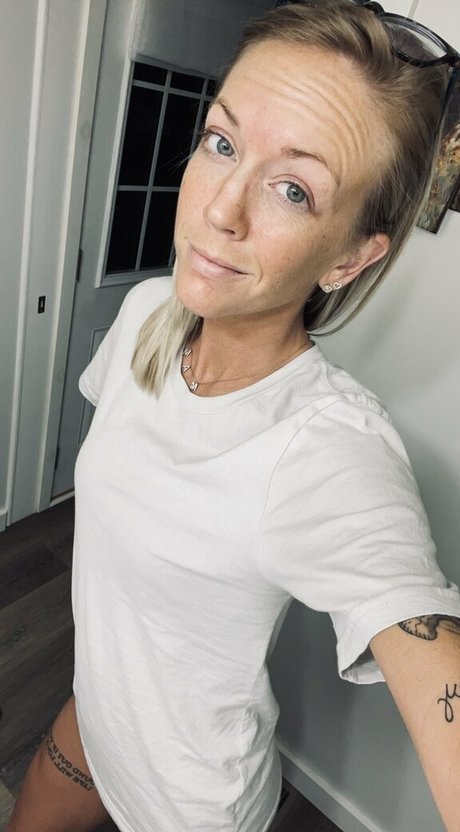 chart92 naked onlyfans leaks