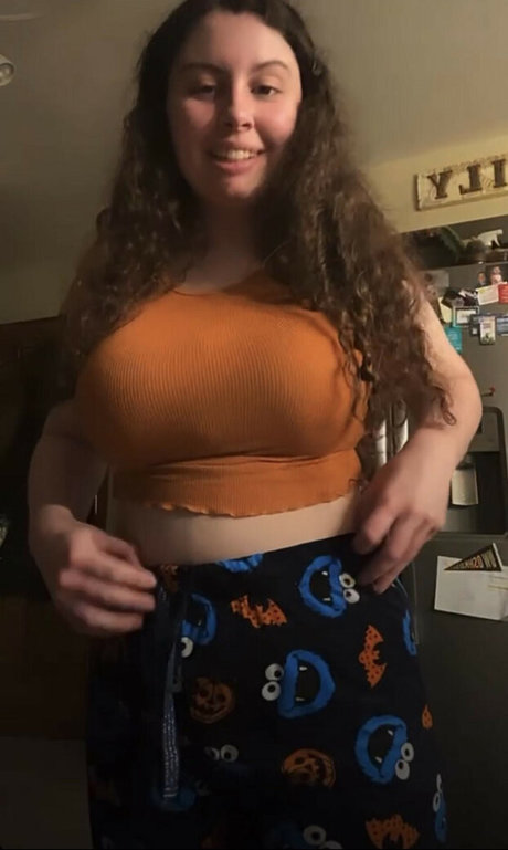 Eva Mevis topless onlyfans