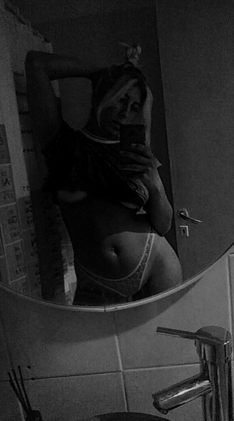 angelbetween onlyfans nudes