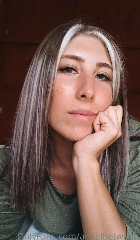 angelbetween onlyfans naked pics