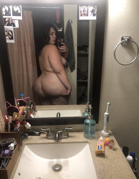 curvy girls onlyfans free nude glimpse