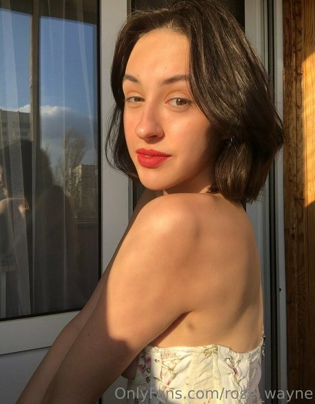 rose wayne onlyfans boobs