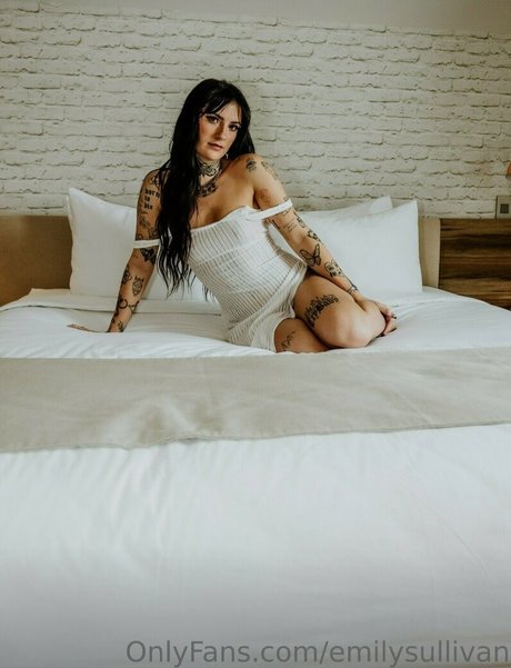 Emilysullivan nude onlyfans leak