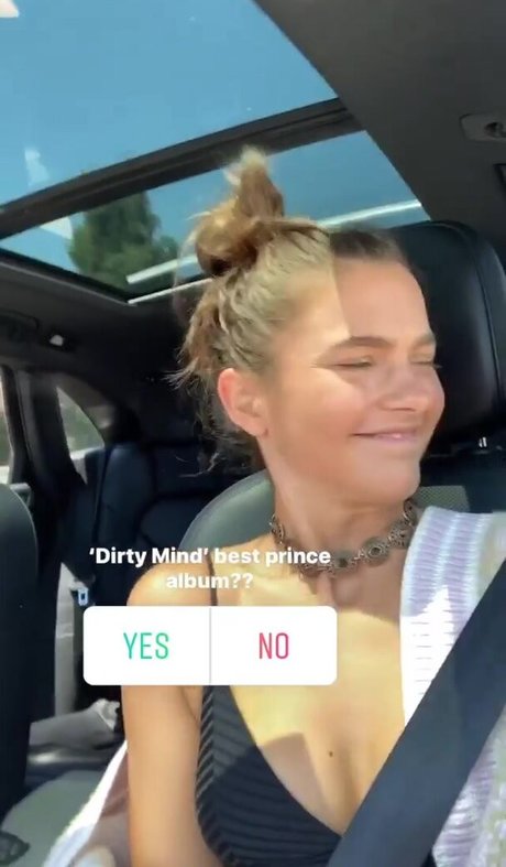 Chloe East nudes onlyfans leaks