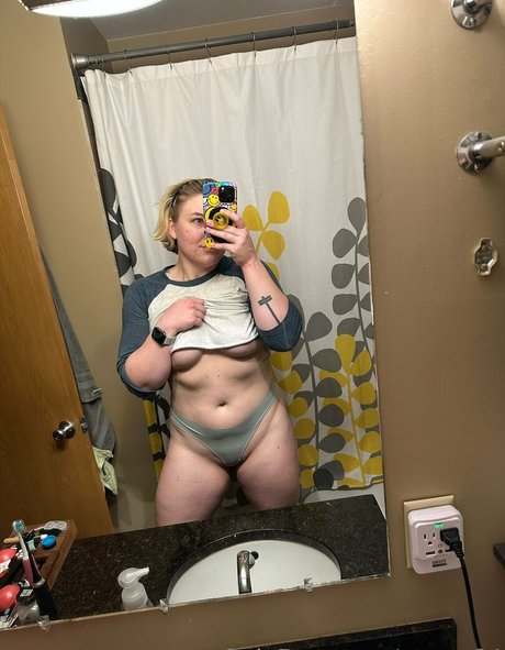 sunny84 is on onlyfans