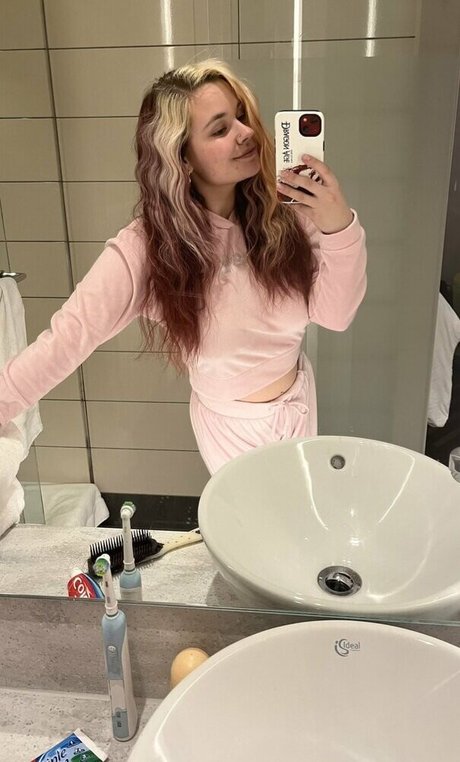 Dog Biscuits onlyfans nudes leaked