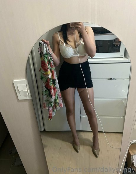 dailysungy naked onlyfans