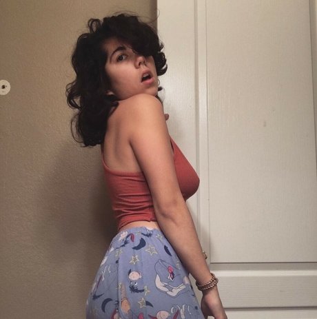 Angel Isais feet onlyfans