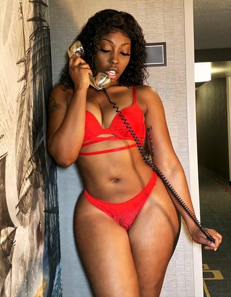 samira 0825 onlyfans porn nude