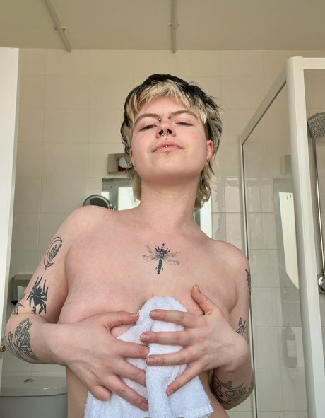 ez butler onlyfans leak naked