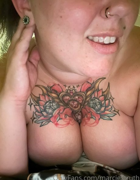 marciestruth onlyfans porn leaks