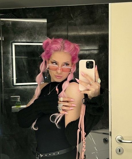 pinkarosalina xxx onlyfans