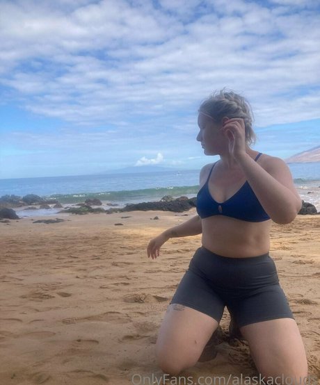 alaskaclouds leaked onlyfans photos