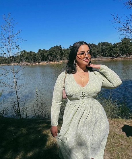 Zina Hadid only fans content