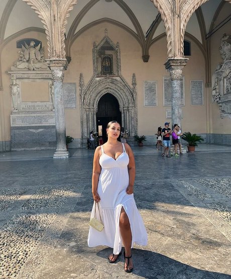 18 free onlyfans nude images