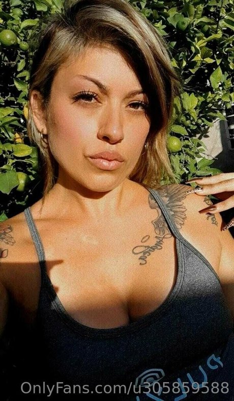 hottie lila onlyfans leaks nudes