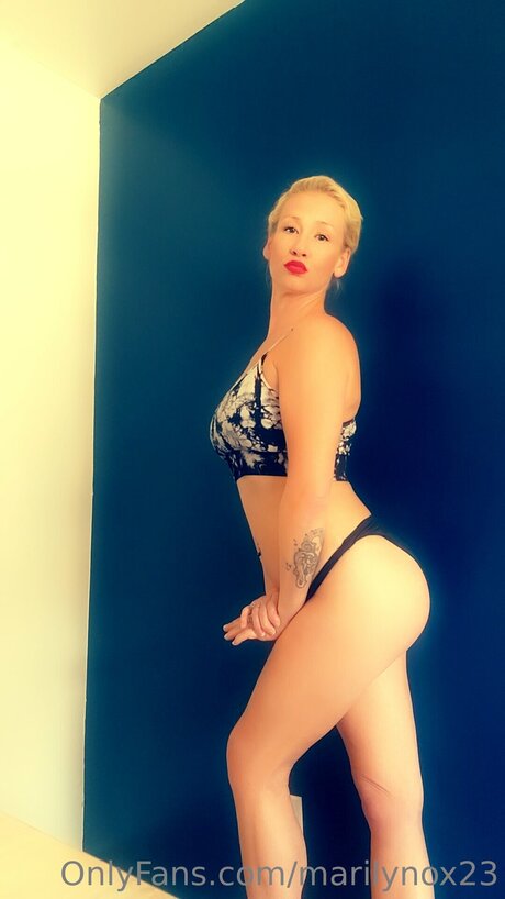 Marilynox23 onlyfans striptease