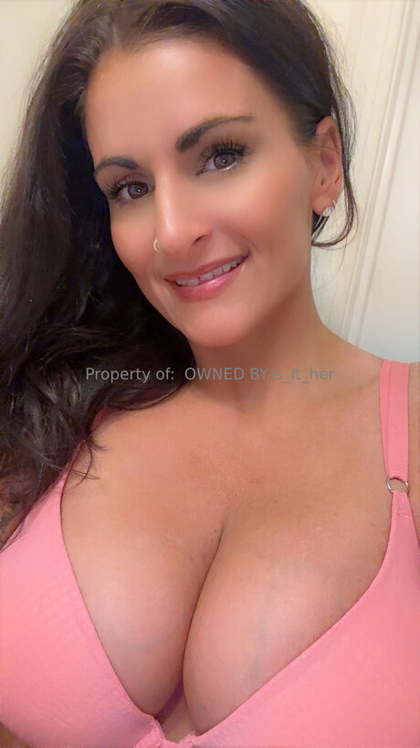 Is It Her leaked nudes onlyfans