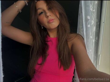 Bellaa11a onlyfans nude porn