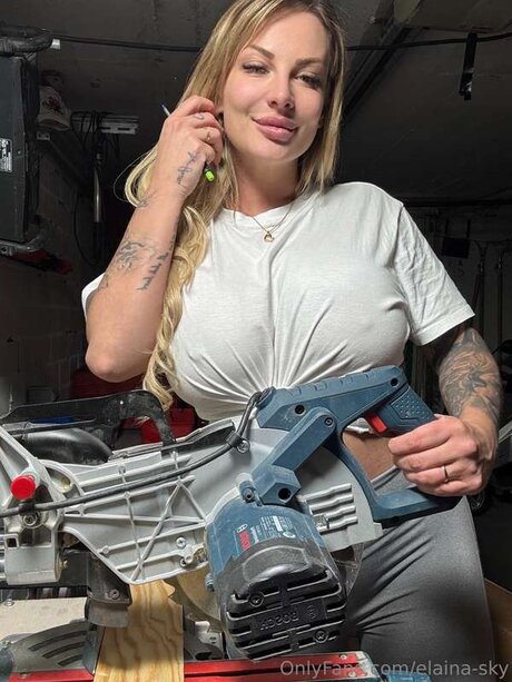 Elaina Sky onlyfans ass