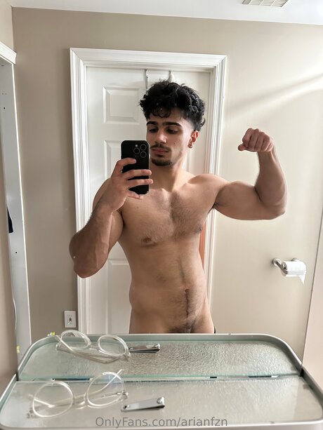 Arianfzn only fans leak