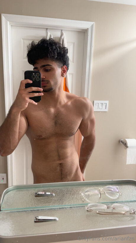 Arianfzn onlyfans public photos