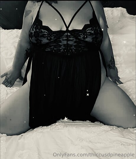 Thiccusdpineapple onlyfans pic