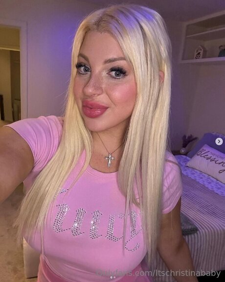 Alybarbz nude leak onlyfans