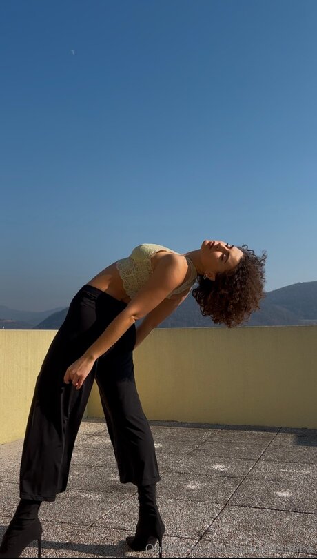 Saraaandoriinhaa leaks only fans