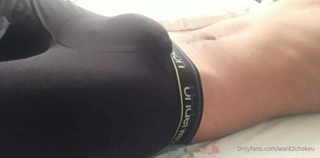 Want2chokeu onlyfans leaked nude