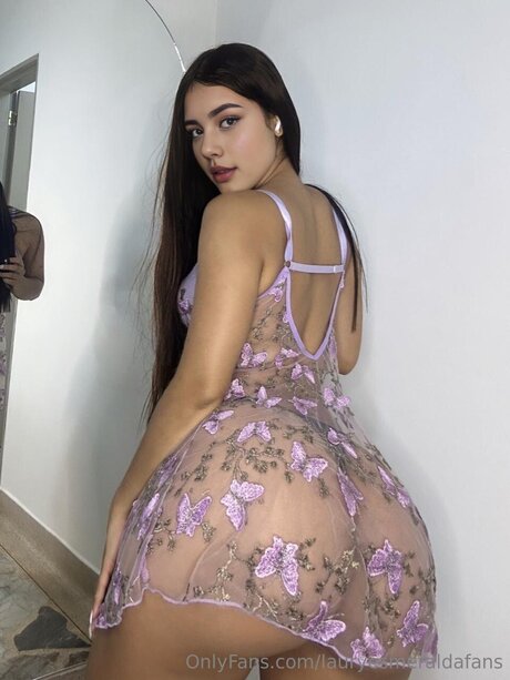 Lauryesmeraldafans onlyfans fotos