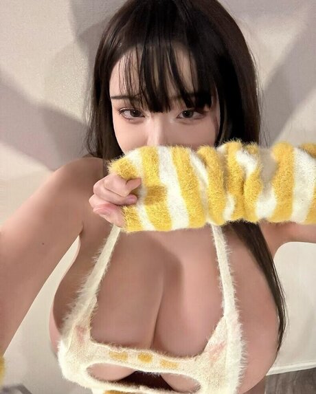 meowmint0 onlyfans photos