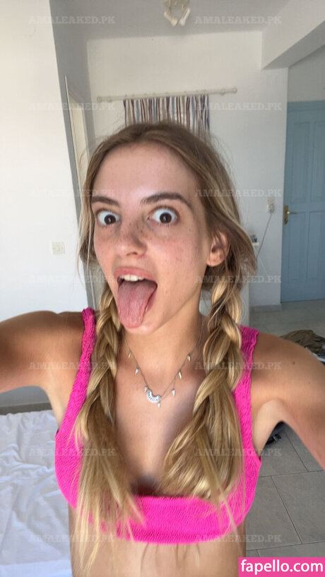 Konstantina Vorrea onlyfans content type