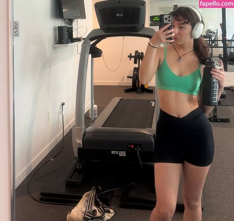 Aubrey Anderson Emmons onlyfans porn leak