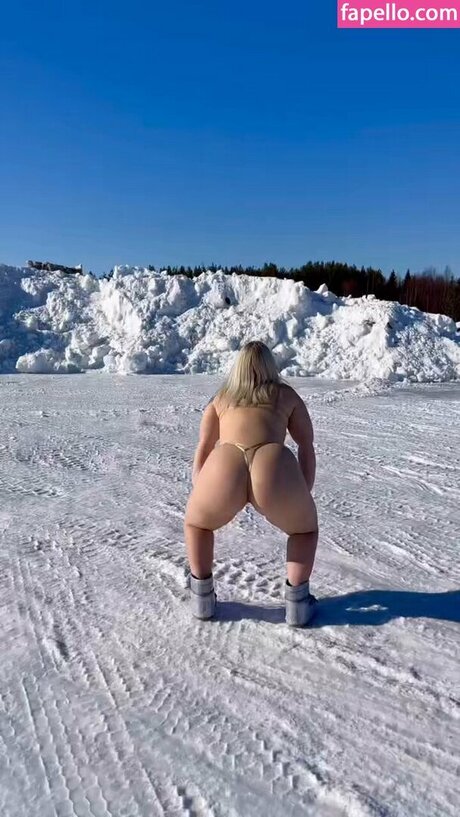 Piia Maria nude only fans leaks