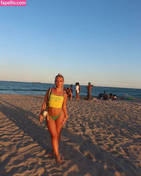 Gracie Dyer onlyfans picture