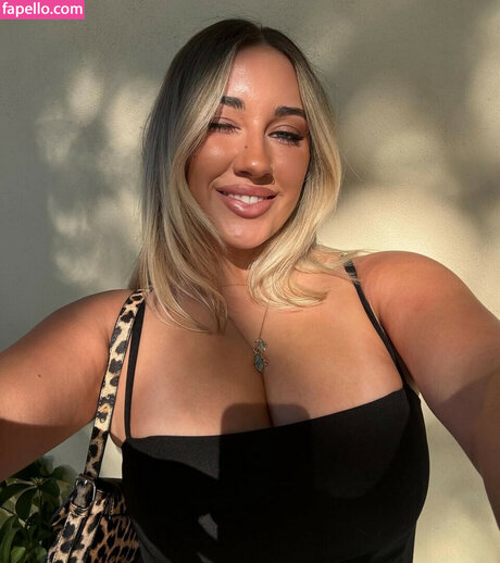 chloetharle nudes onlyfans